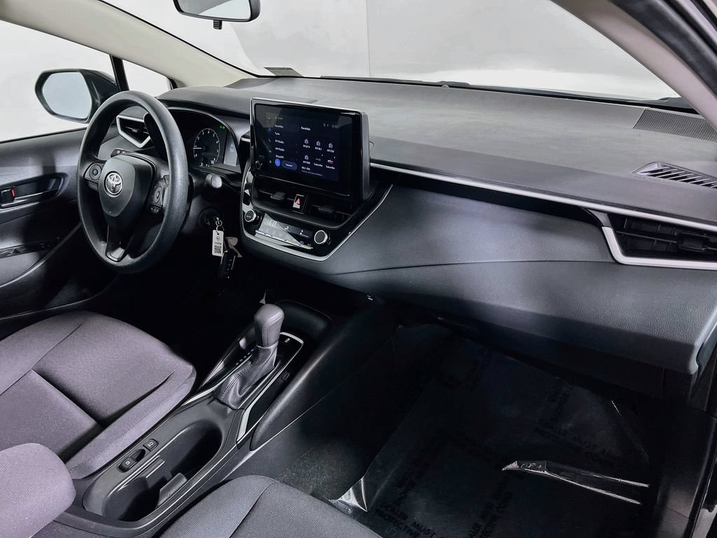 Certified 2025 Toyota Corolla LE FWD image 25