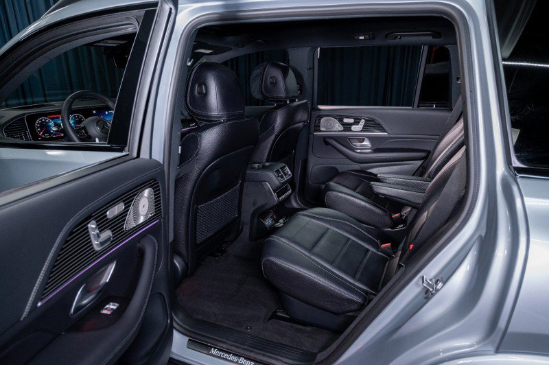 New 2026 Mercedes-Benz GLS 580 4MATIC image 31