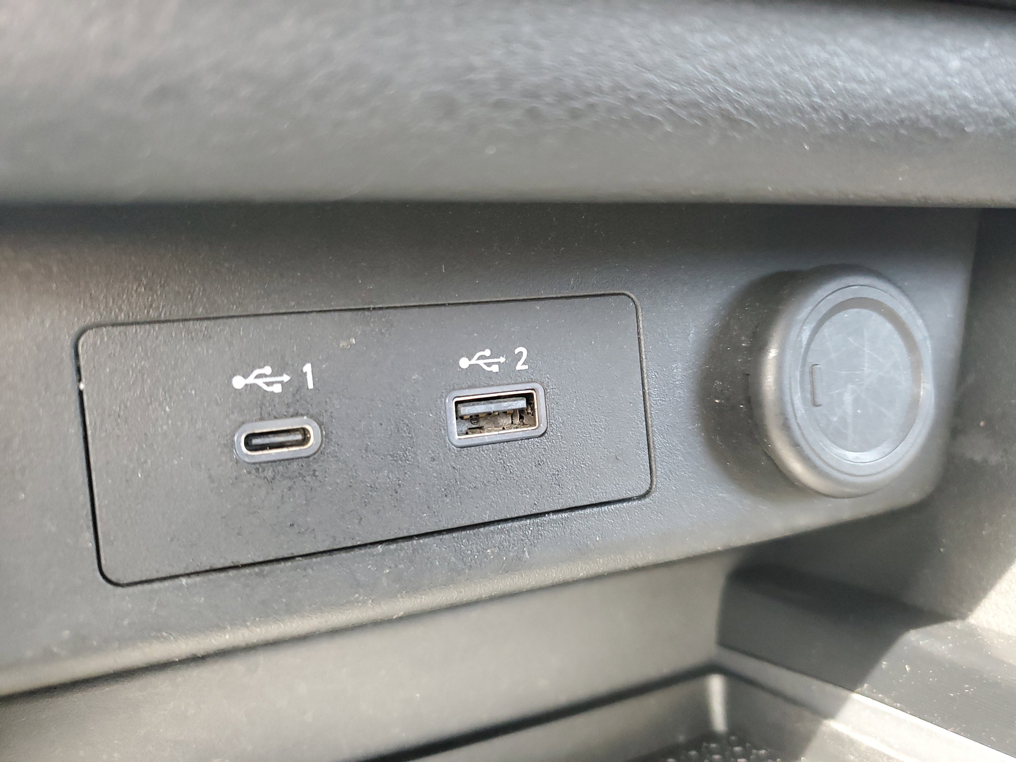 Certified 2023 Nissan Rogue SV image 25