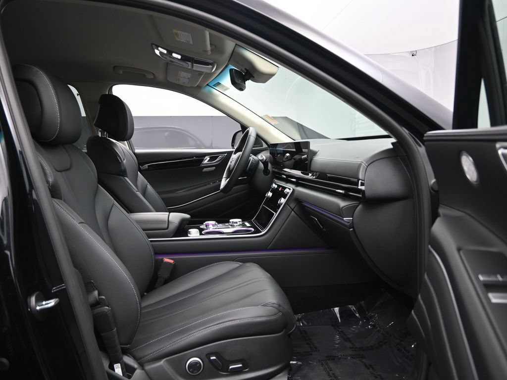 Used 2026 Genesis GV80 2.5T AWD/4WD image 32