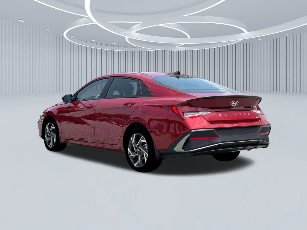 New 2025 Hyundai Elantra SEL image 6