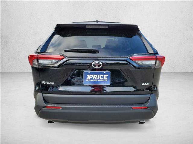 Used 2025 Toyota RAV4 XLE w/ Convenience Package FWD image 6