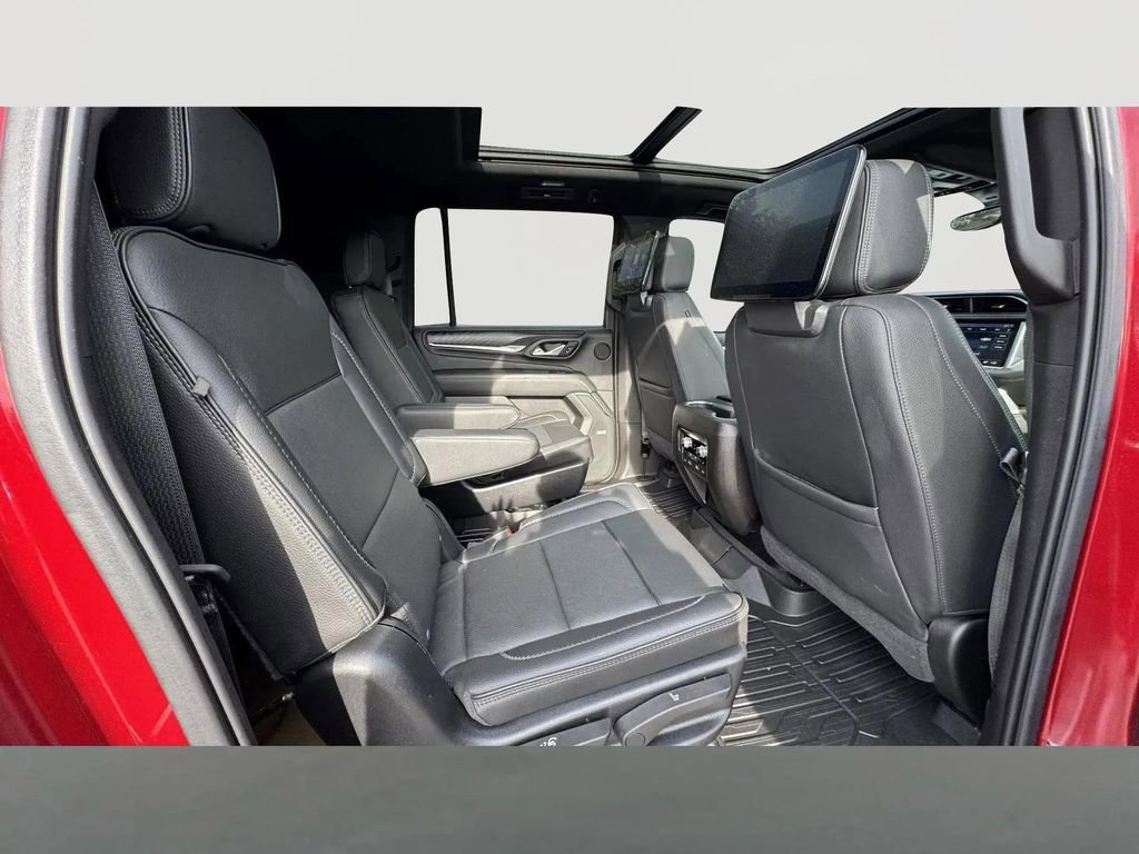 Used 2021 GMC Yukon XL Denali w/ Denali Ultimate Package image 8