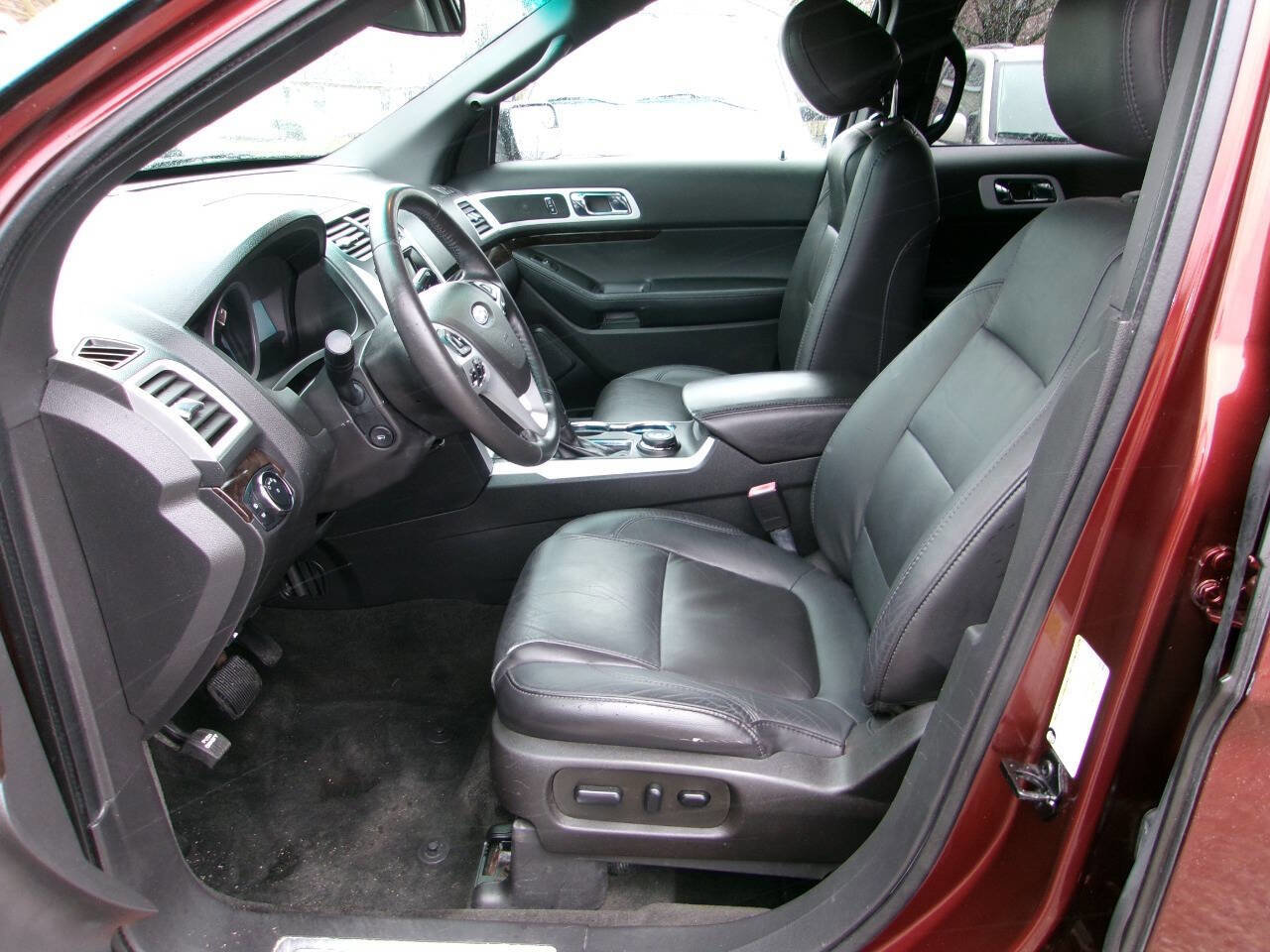 Used 2015 Ford Explorer Limited image 7