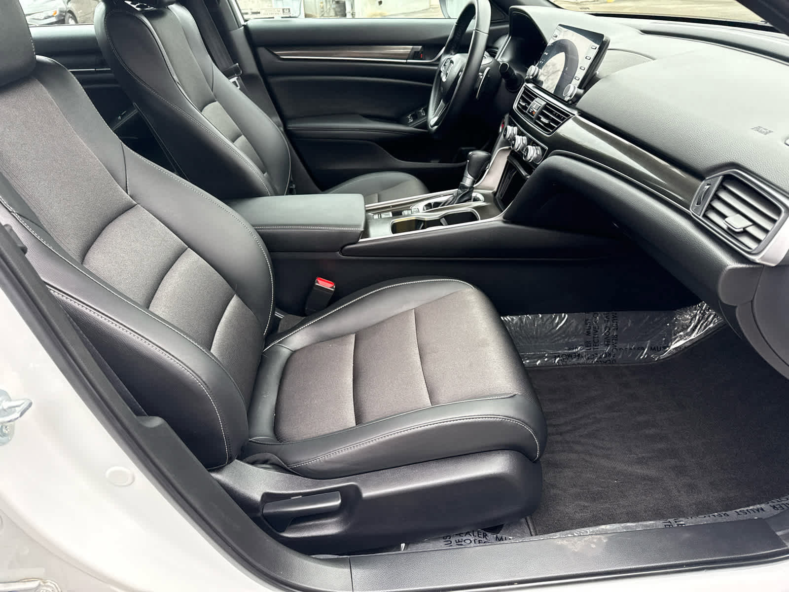 Used 2022 Honda Accord Sport image 12