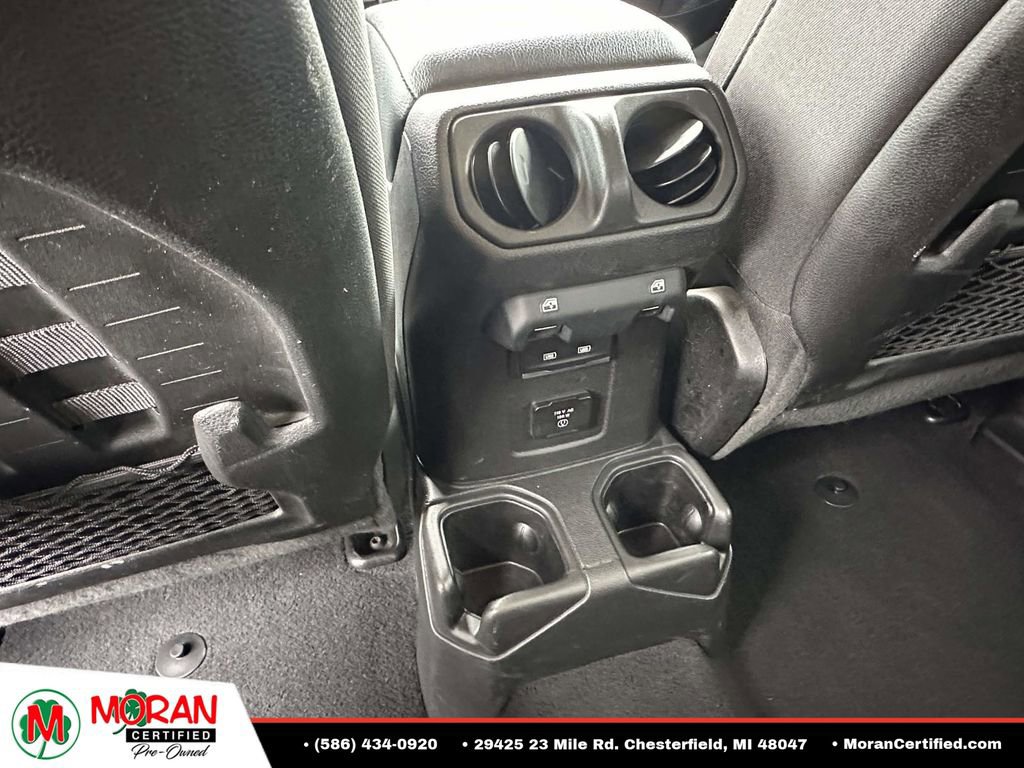 Used 2022 Jeep Wrangler Unlimited Rubicon w/ Steel Bumper Group AWD/4WD image 14