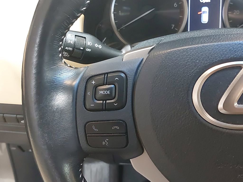 Used 2017 Lexus NX 200t FWD image 17