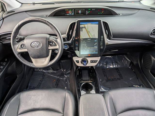 Used 2017 Toyota Prius Prime Advanced w/ Preferred Accessory Package FWD image 20