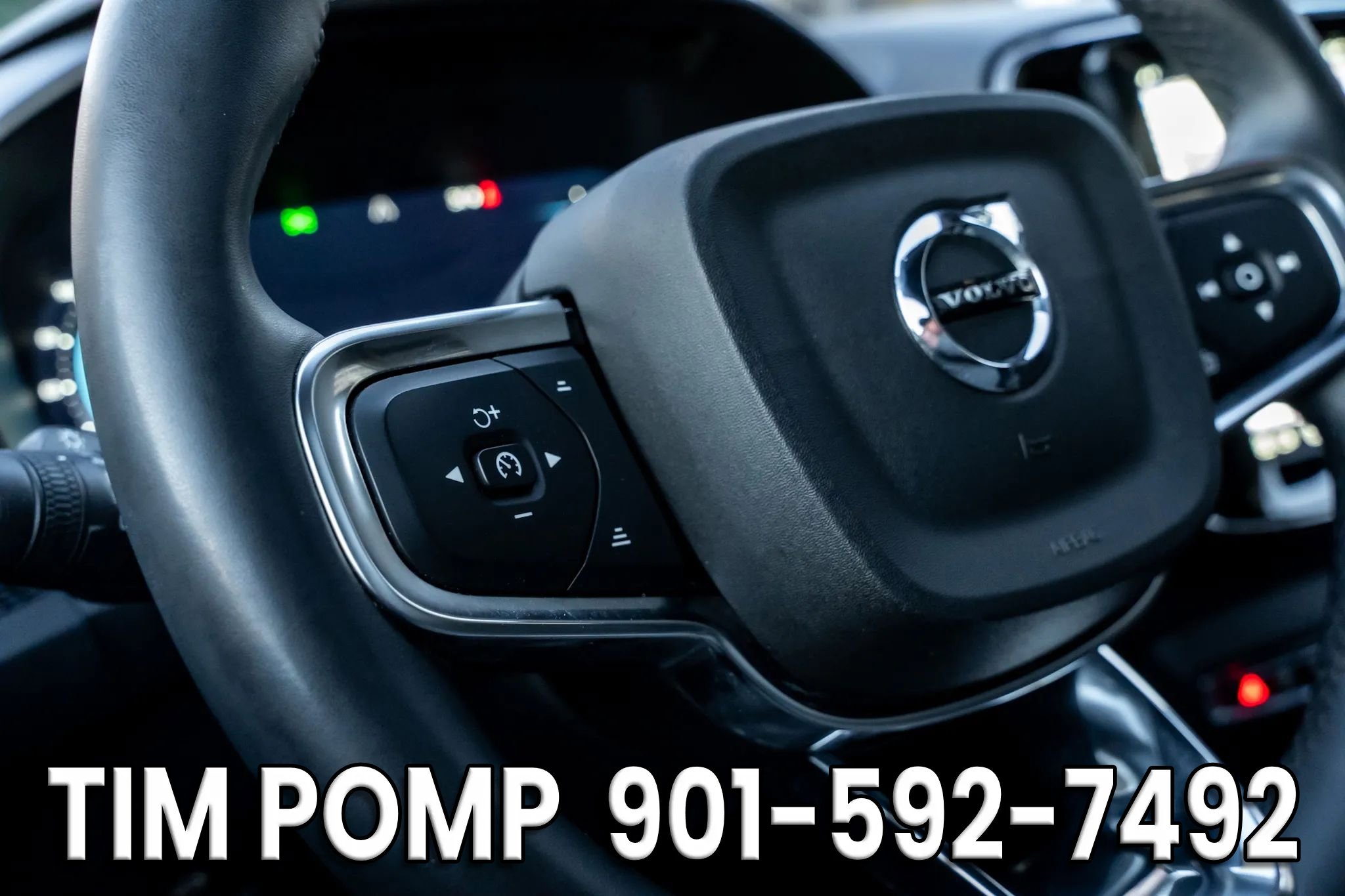 Used 2022 Volvo XC40 P8 Recharge Ultimate image 28