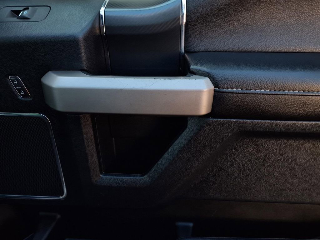 Used 2019 Ford F150 Lariat image 23