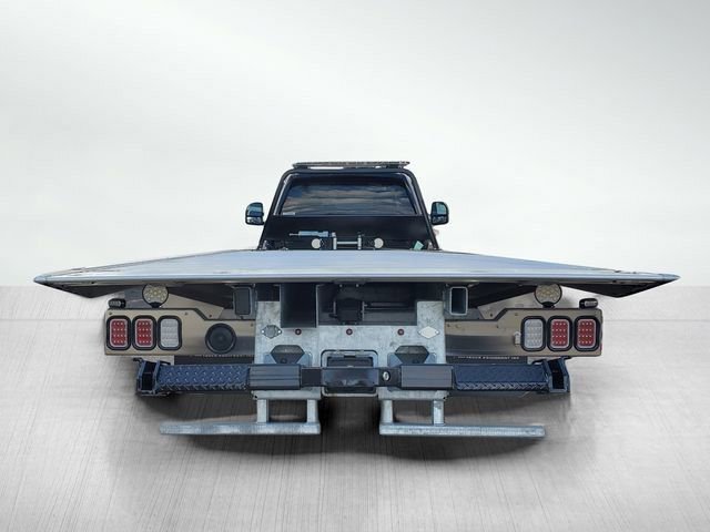 New 2023 Ford F550 4x4 Regular Cab Super Duty image 3