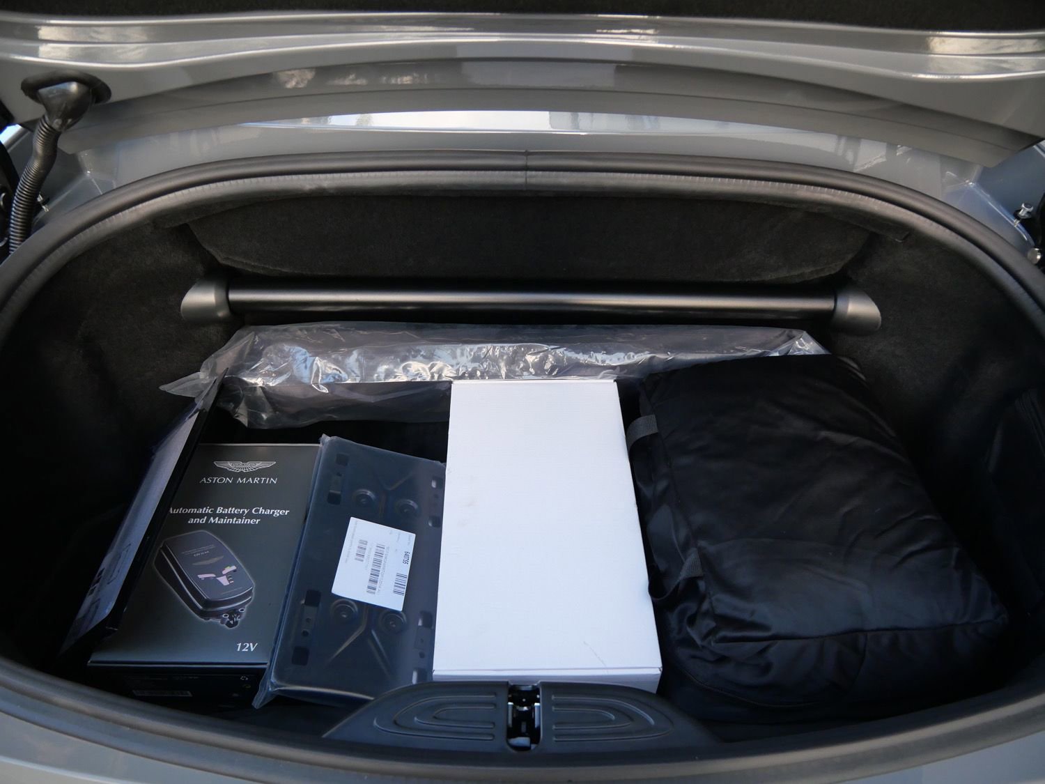 New 2026 Aston Martin V8 Vantage S image 22