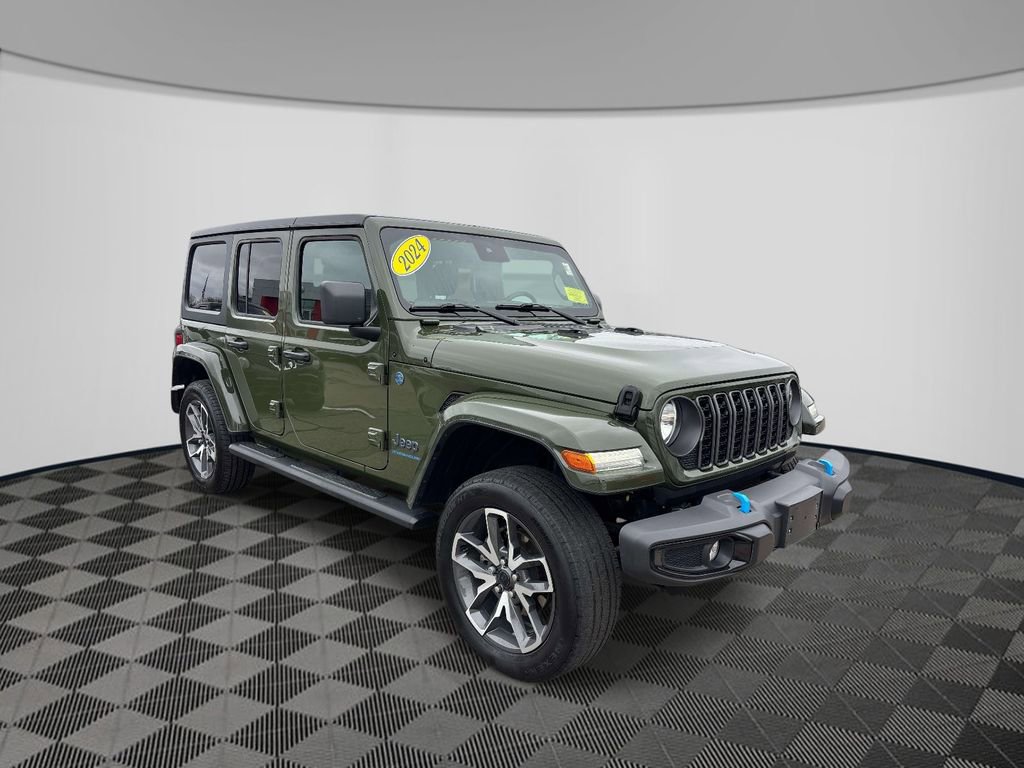 Used 2024 Jeep Wrangler Unlimited w/ Convenience Group AWD/4WD image 5