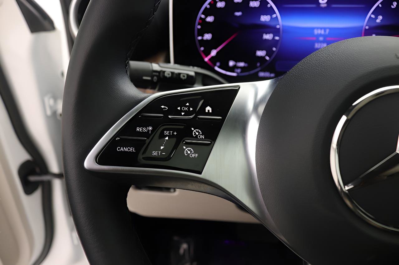 Certified 2026 Mercedes-Benz GLC 300 image 10