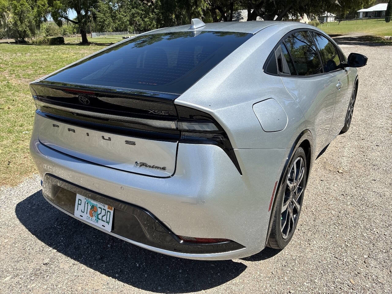 Used 2023 Toyota Prius Prime FWD image 8