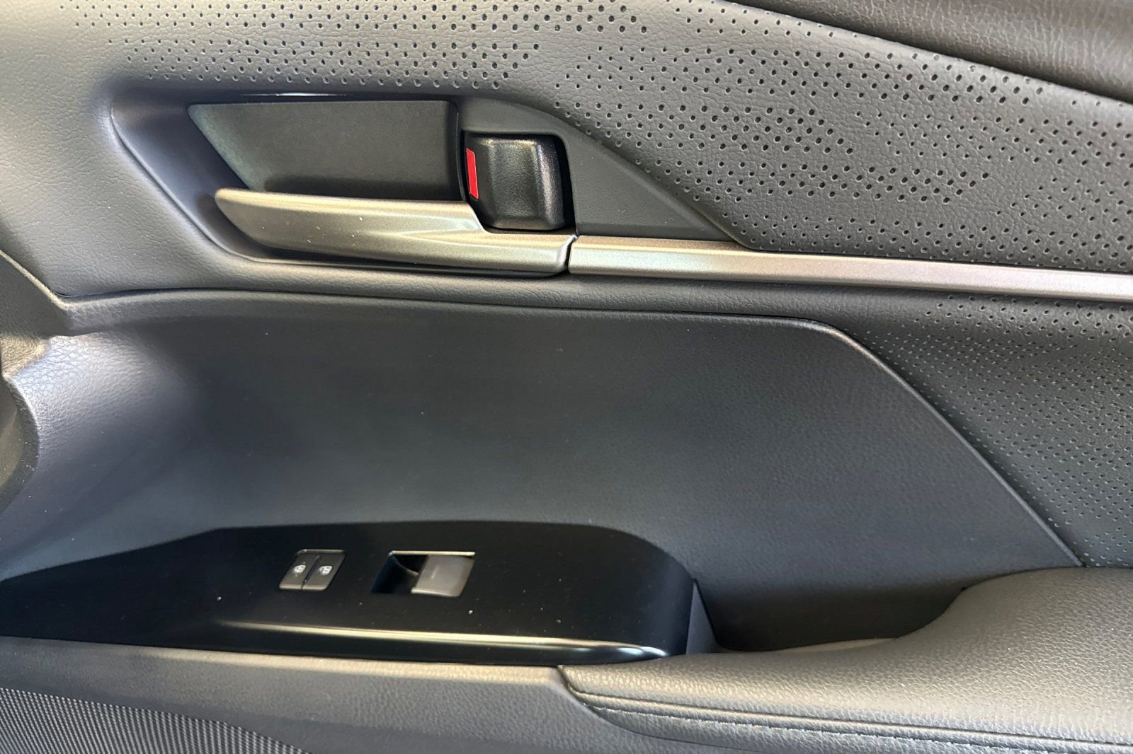 New 2026 Toyota Camry XSE FWD image 19