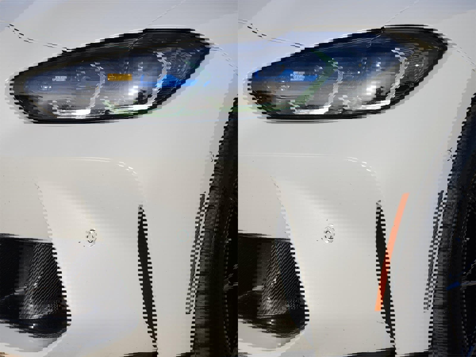 Used 2021 BMW M4 Coupe w/ M Carbon Exterior Package image 10