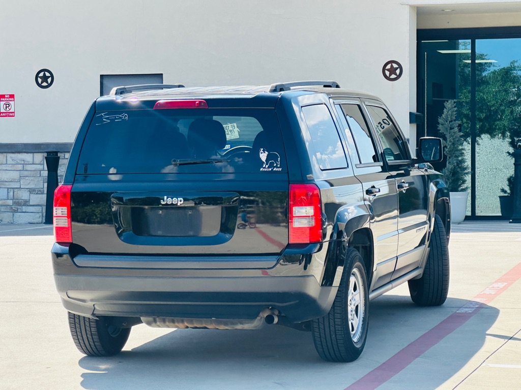 Used 2014 Jeep Patriot Sport w/ Power Value Group FWD image 9