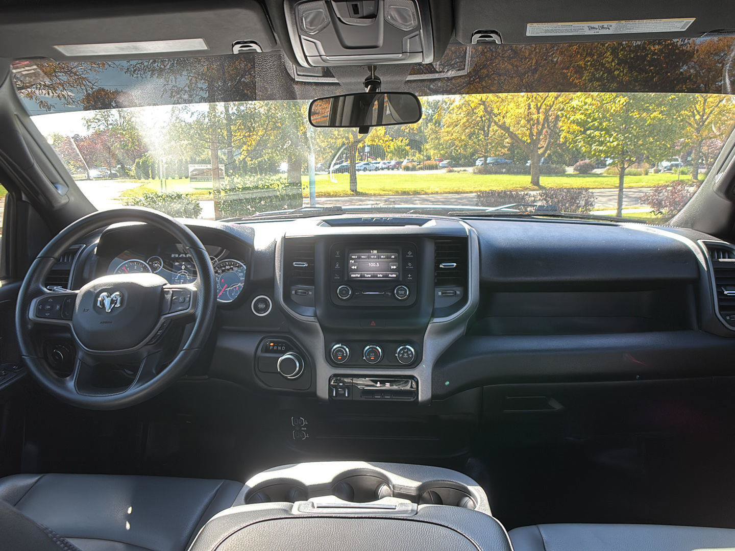 Used 2024 RAM 3500 Tradesman w/ Chrome Appearance Group AWD/4WD image 23