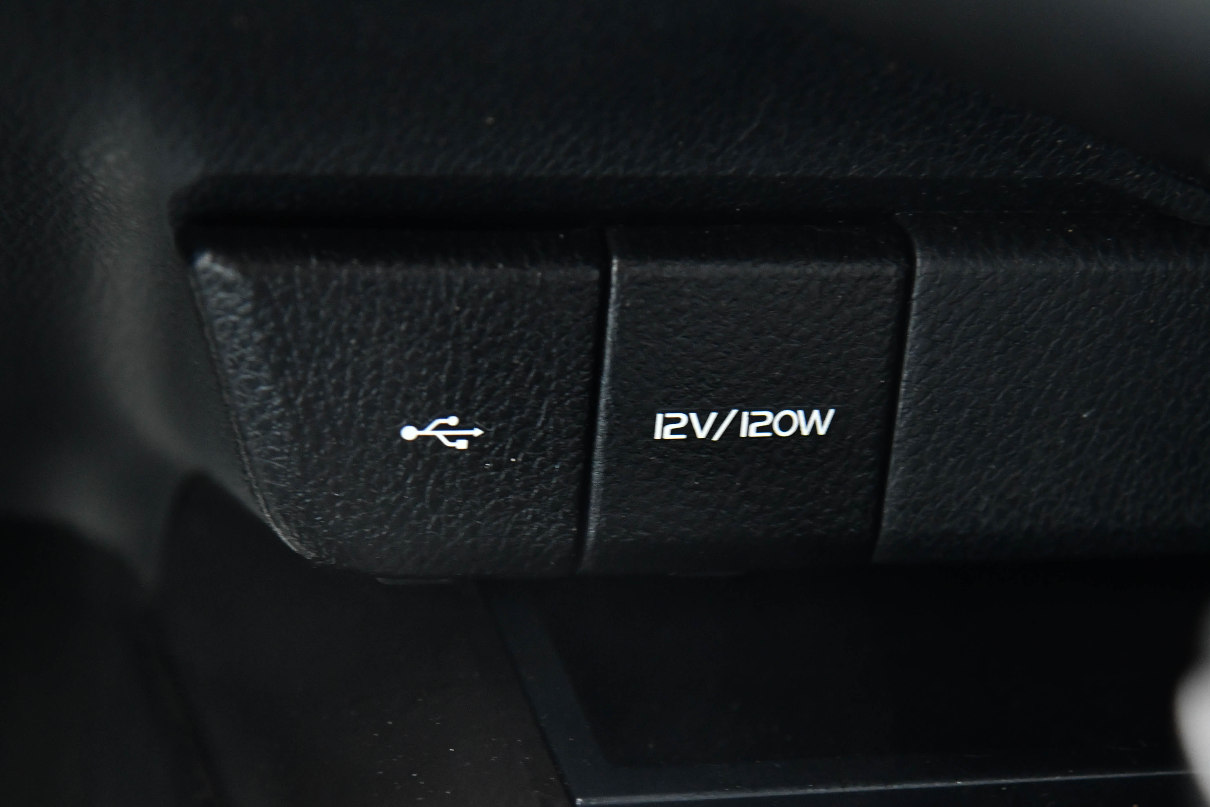 Used 2023 Toyota Camry SE image 25