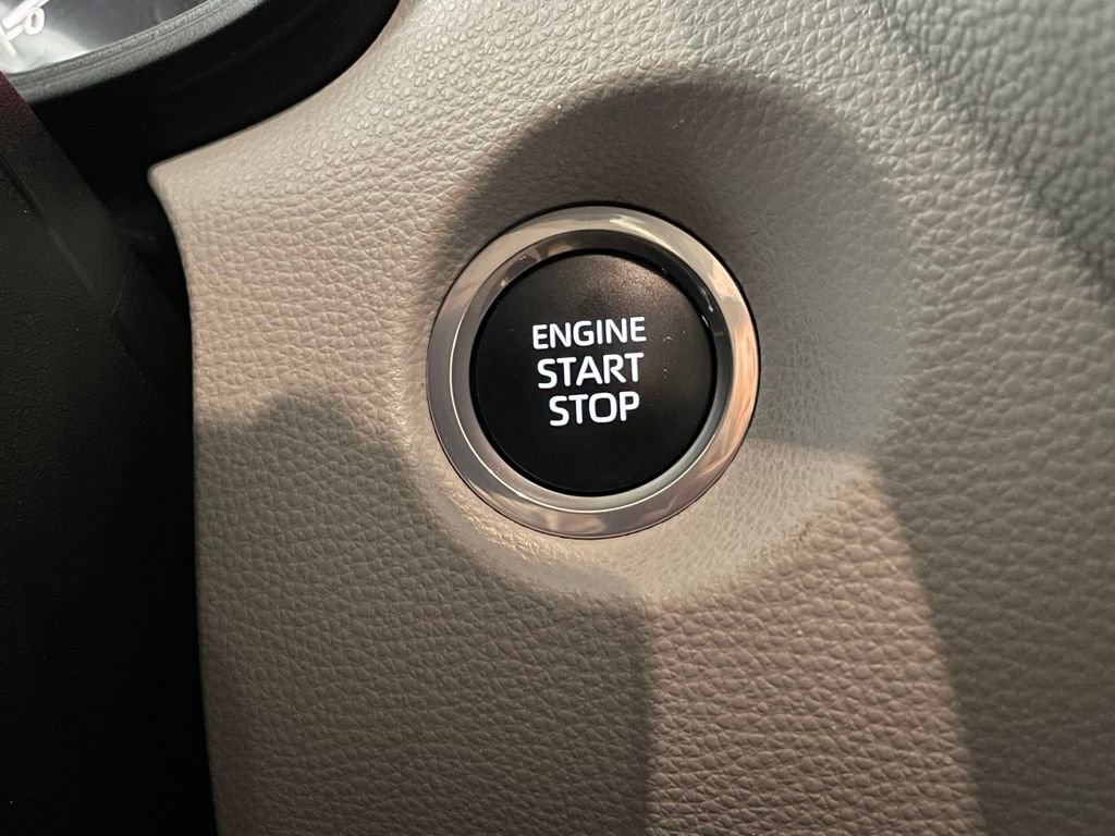 Used 2023 Toyota Corolla Cross LE image 17