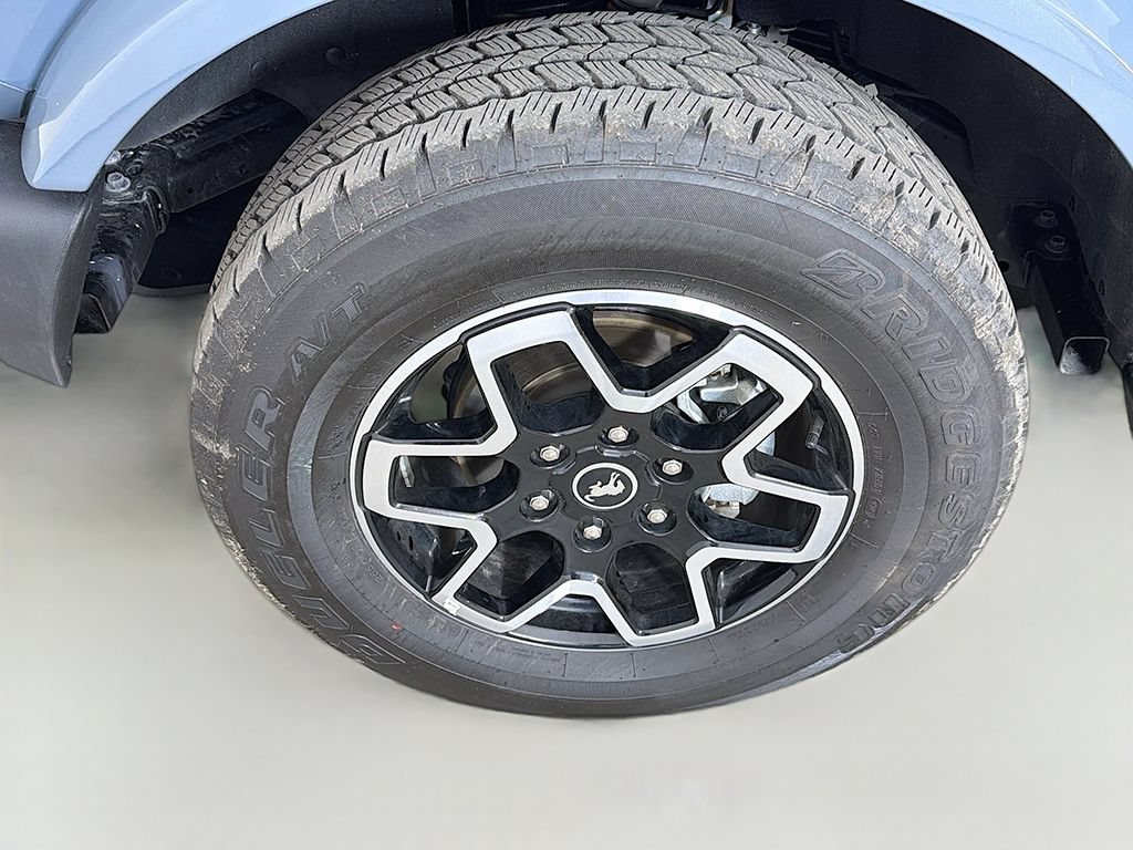 Used 2025 Ford Bronco Outer Banks AWD/4WD image 19