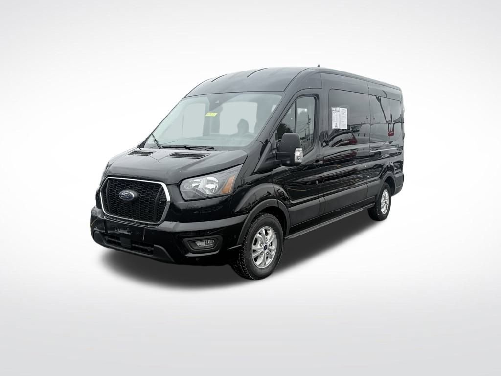 Used 2023 Ford Transit 350 XLT image 3