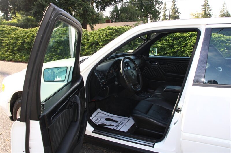 Used 1997 Mercedes-Benz C 280 Sedan image 5