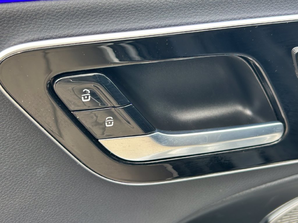 Used 2024 Mercedes-Benz E 350 4MATIC Sedan image 23