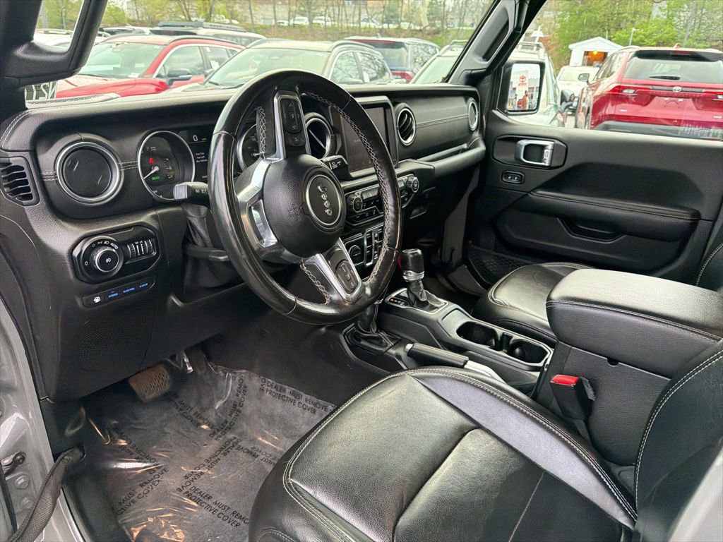 Used 2021 Jeep Wrangler Unlimited Sahara w/ Cold Weather Group AWD/4WD image 20