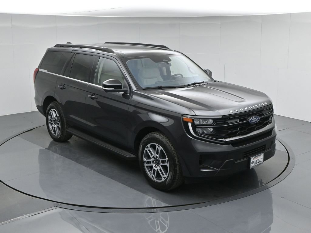 Certified 2025 Ford Expedition Active image 44