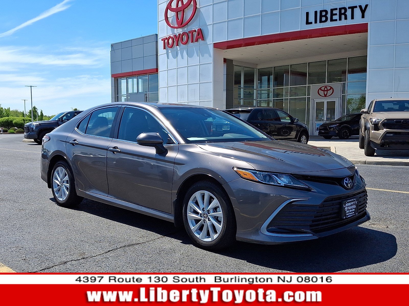 Used 2023 Toyota Camry LE AWD/4WD image 1