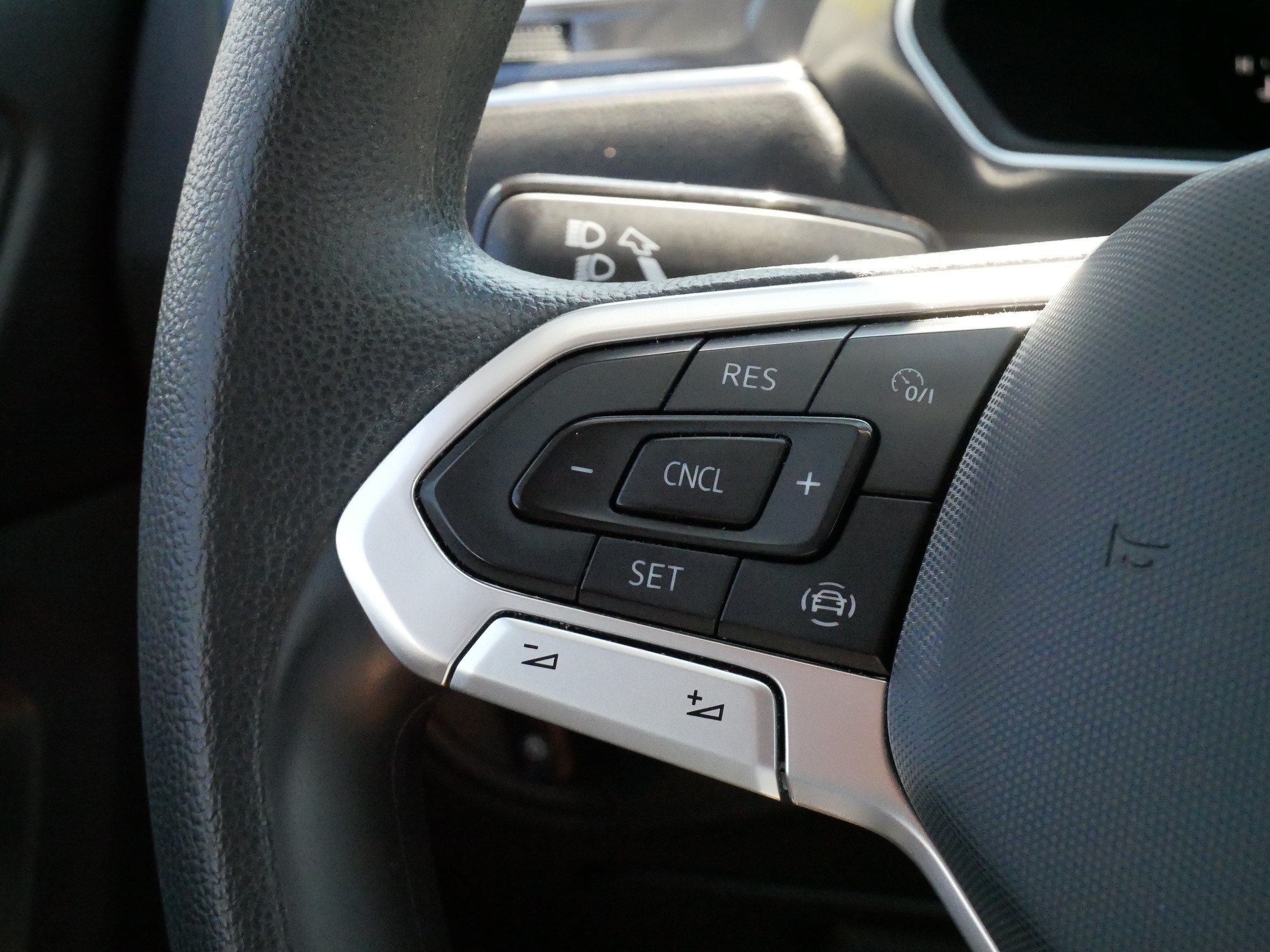 Certified 2022 Volkswagen Tiguan S AWD/4WD image 25