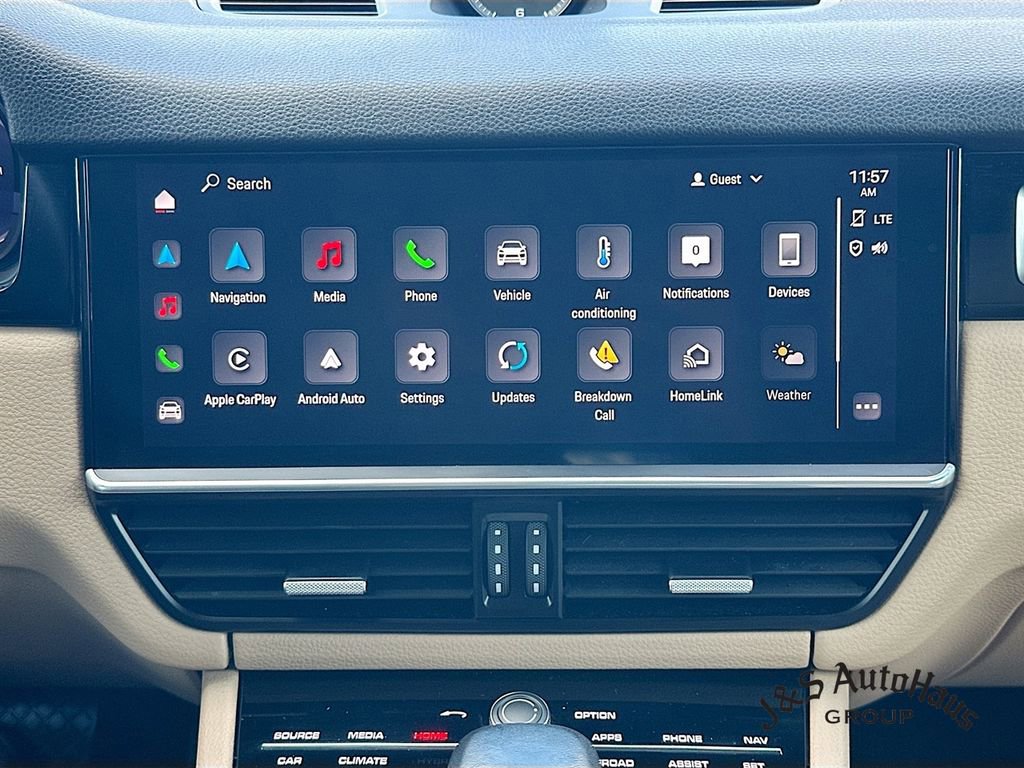 Used 2022 Porsche Cayenne Platinum Edition AWD/4WD image 17