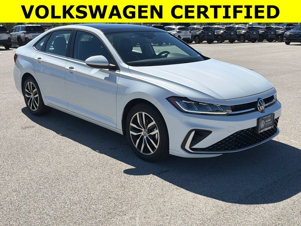 Used 2025 Volkswagen Jetta SE