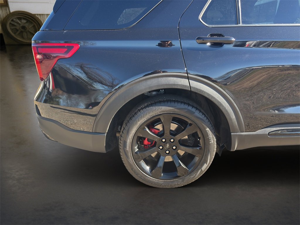 Used 2024 Ford Explorer ST w/ Equipment Group 401A image 8