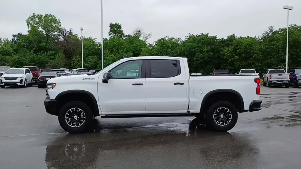 Used 2022 Chevrolet Silverado 1500 ZR2 w/ Technology Package AWD/4WD image 5