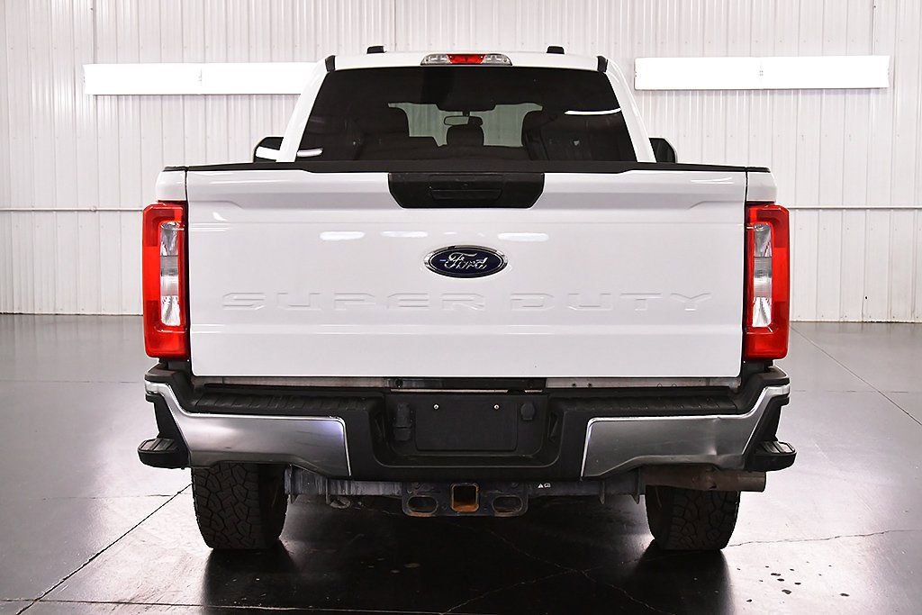 Used 2024 Ford F250 XLT AWD/4WD image 7