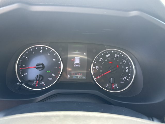 Used 2021 Toyota RAV4 XLE Premium FWD image 9