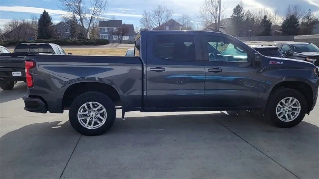 Used 2021 Chevrolet Silverado 1500 RST image 2