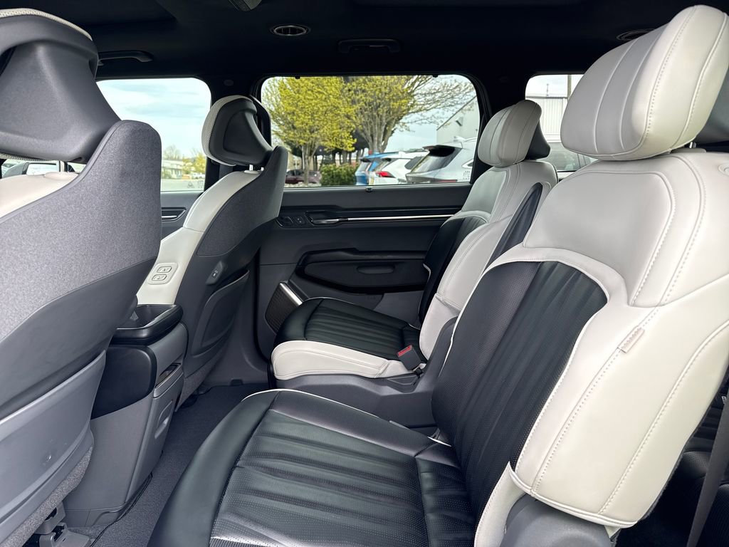 Certified 2024 Kia EV9 GT-Line image 17