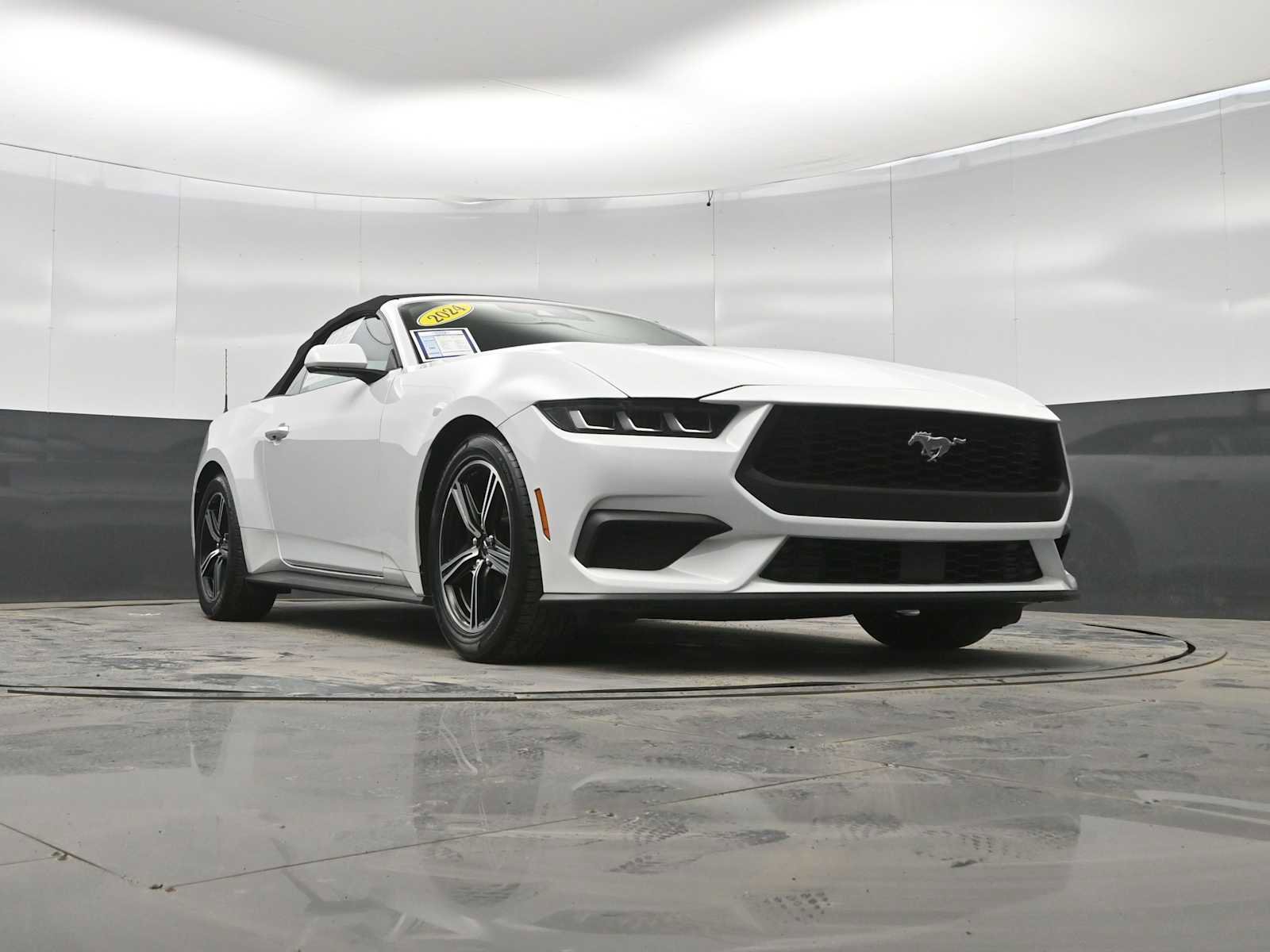 Used 2024 Ford Mustang Premium image 33