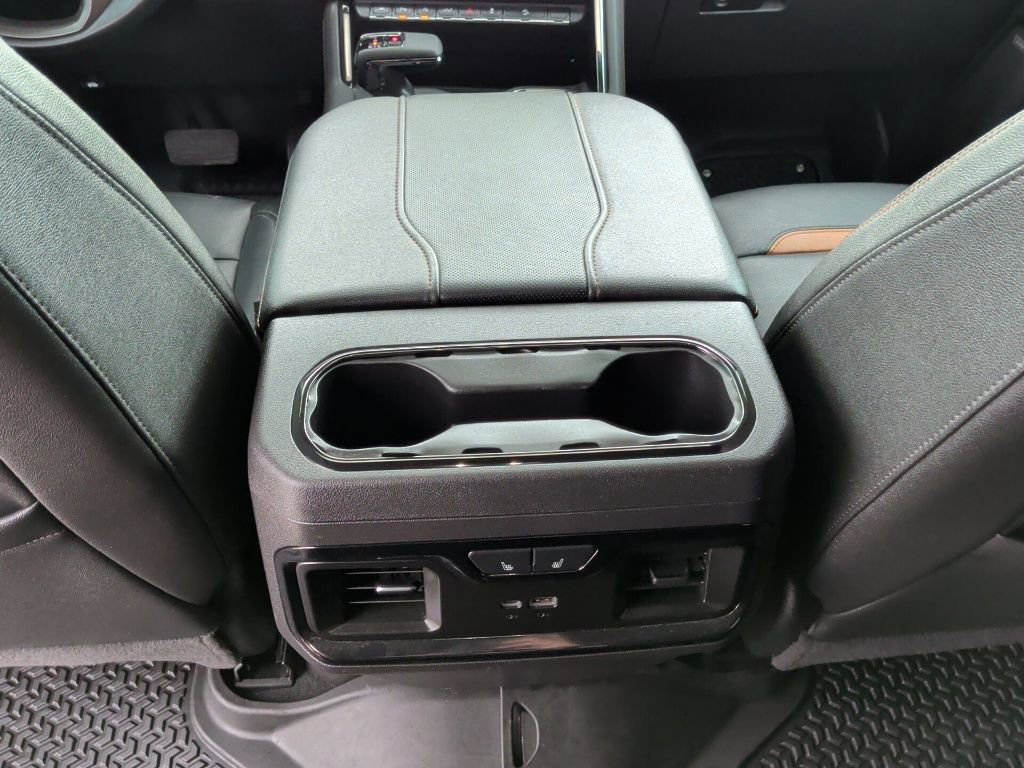 Used 2024 GMC Sierra 1500 AT4 w/ Technology Package image 41
