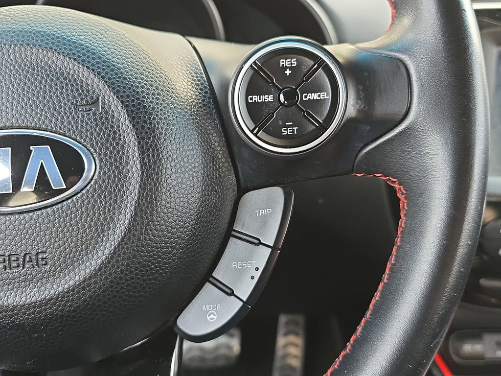 Used 2016 Kia Soul + w/ Tarmac Special Edition image 17