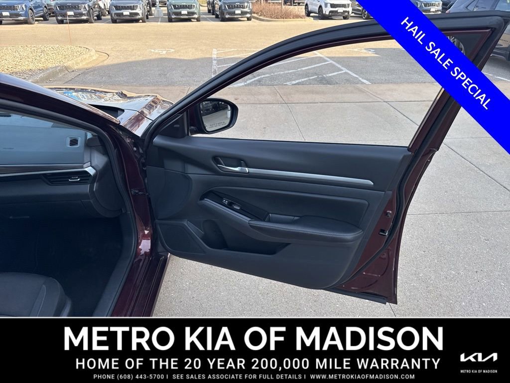 Used 2023 Nissan Altima 2.5 SV FWD image 27