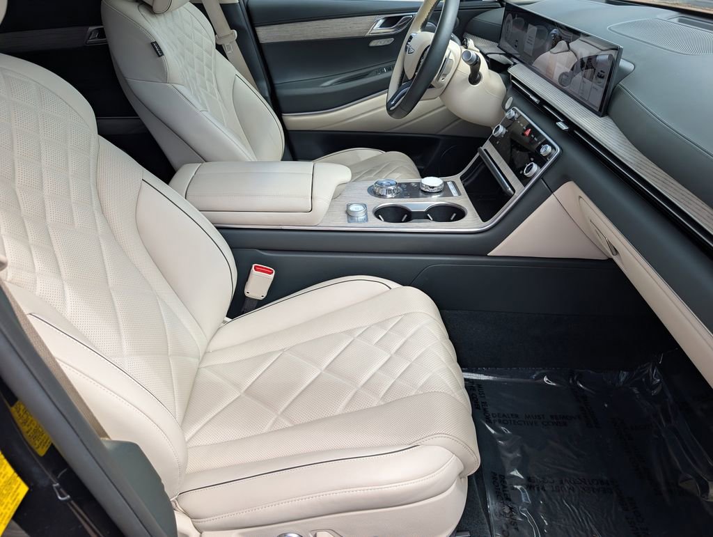 Used 2025 Genesis GV80 3.5T Prestige image 12