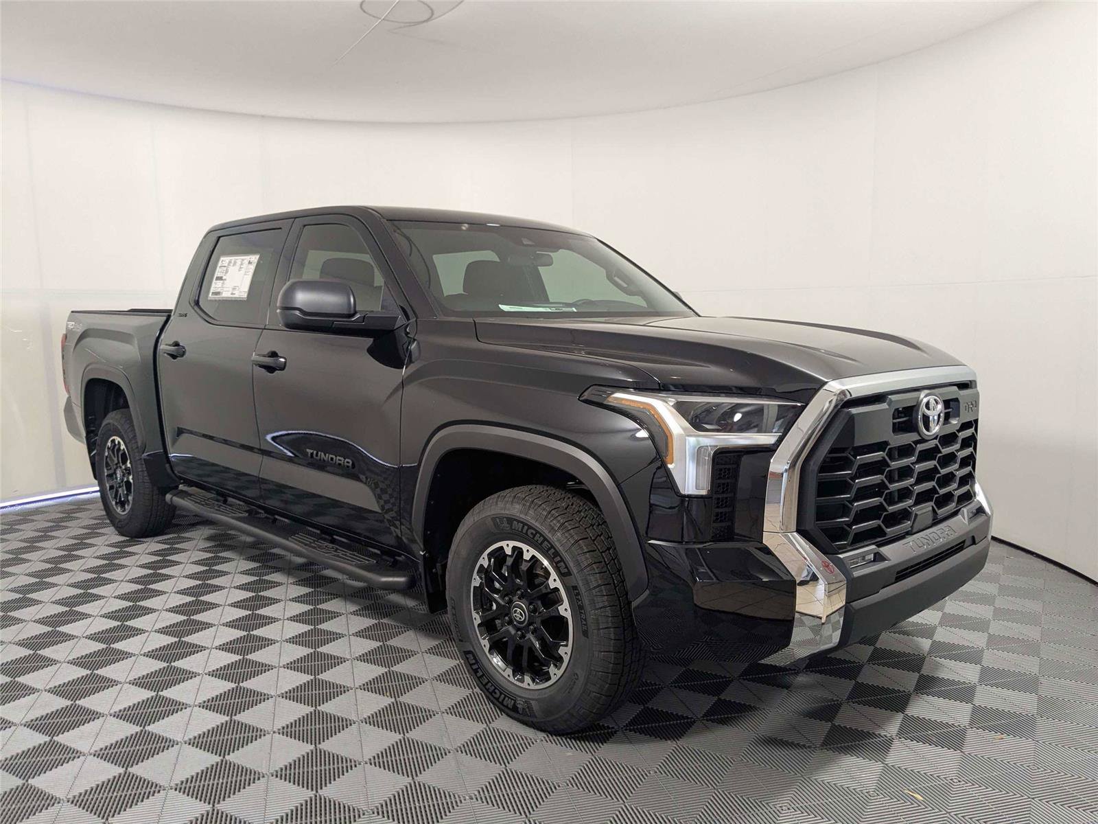 New 2026 Toyota Tundra SR5 AWD/4WD image 3