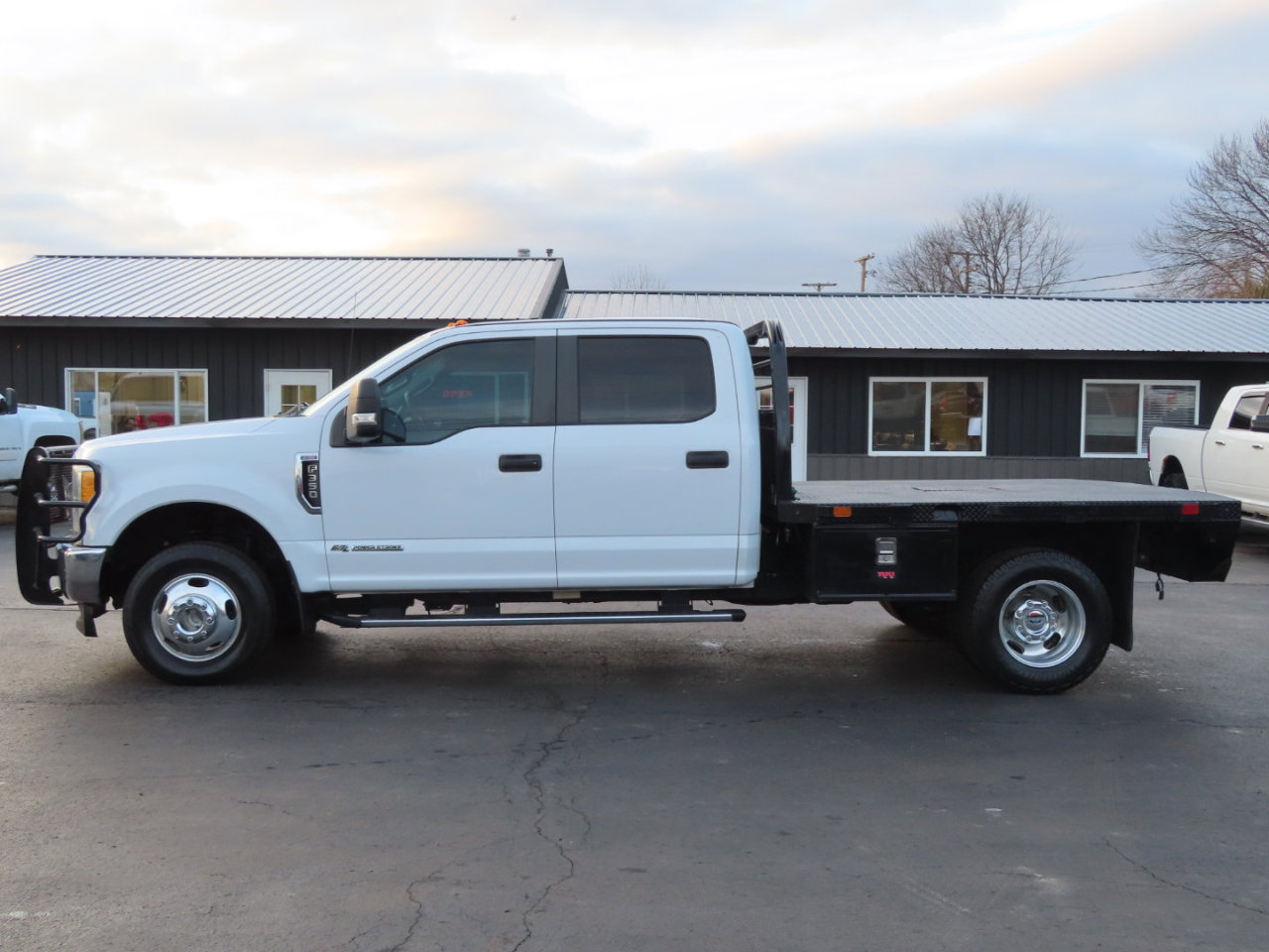 Used 2017 Ford F350 XL w/ STX Appearance Package image 3