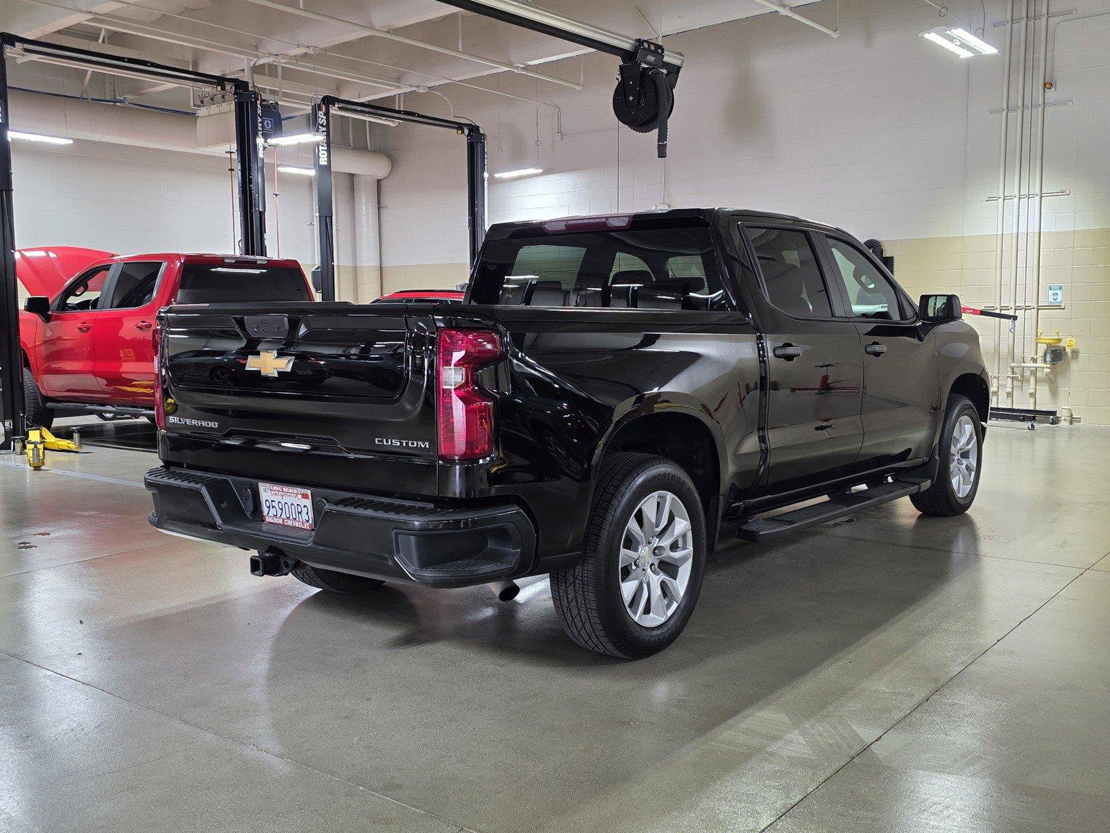 Used 2023 Chevrolet Silverado 1500 Custom AWD/4WD image 7