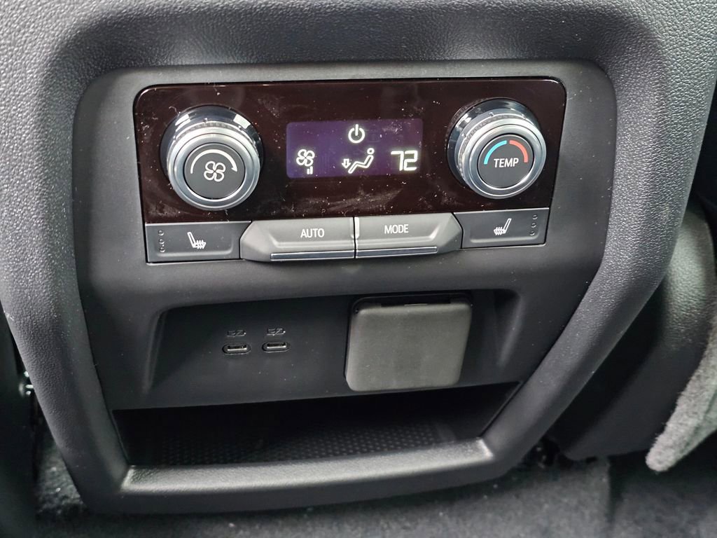 New 2026 GMC Acadia AT4 w/ Luxury Package AWD/4WD image 19